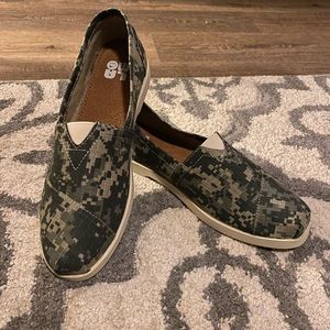 Brand new LAMO shoes